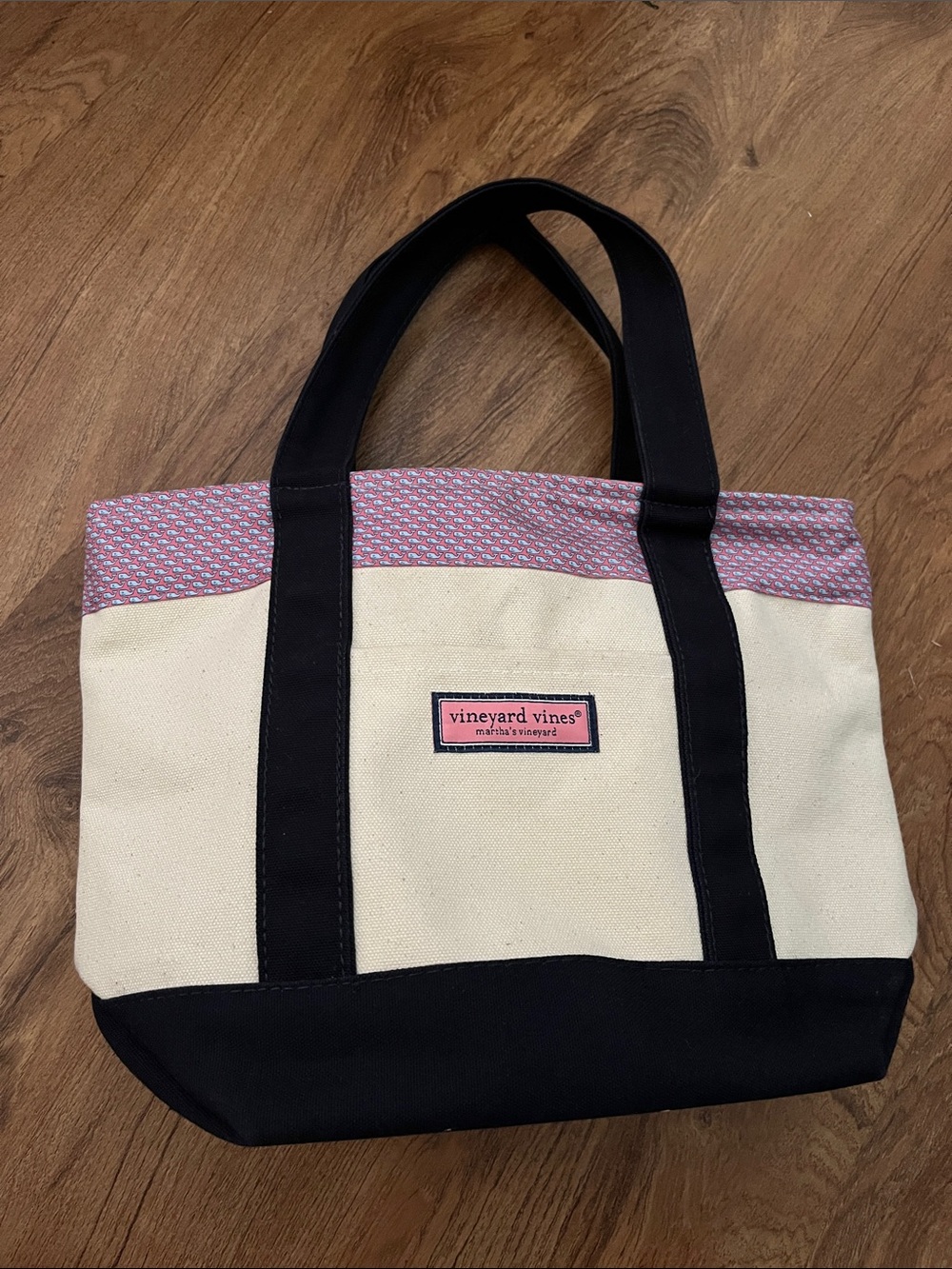 NWT MARTHAS VINEYARD VINES MINI TOTE BAG WHALE Read